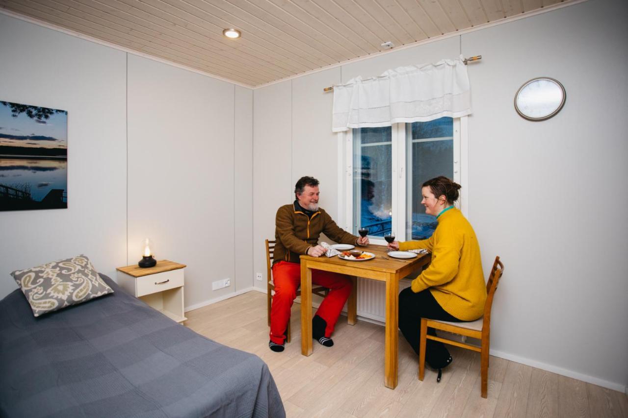 Labbnaes Semesterhem, Radhuset Kemiönsaari Extérieur photo