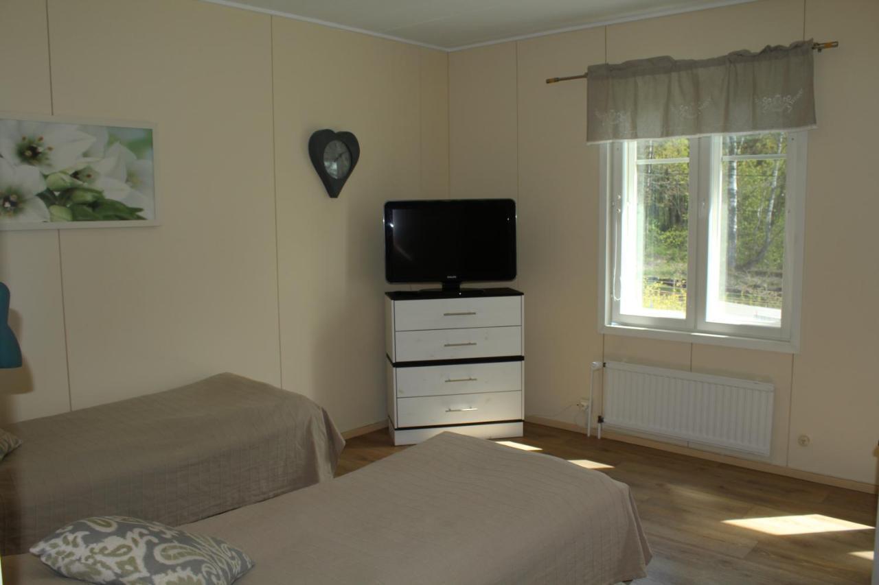 Labbnaes Semesterhem, Radhuset Kemiönsaari Chambre photo